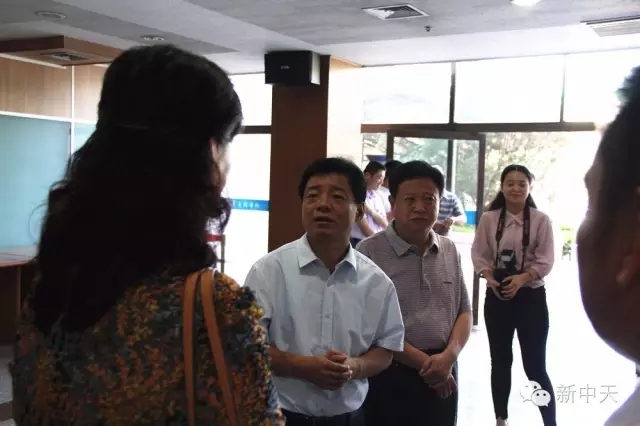 新中天参加济南市残疾人大学生就业专场招聘会