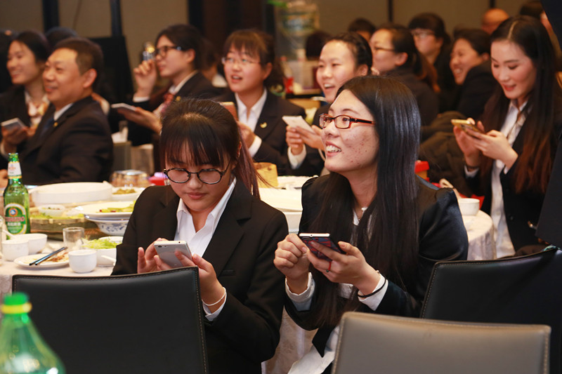 新中天2015-2016年度迎春晚会